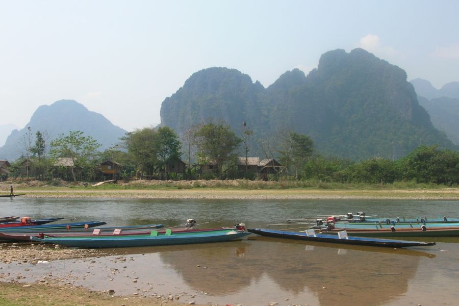 Rzeka w Vang Vieng (fot.Darek Dąbrowski)