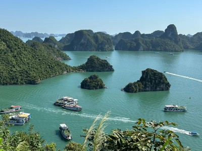 Zatoka Halong (fot. Renata Bartoszek i Grzegorz Brodecki)