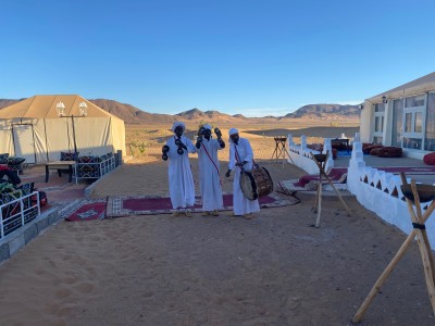 Śpiewające powitanie z Saharą (fot. Kamil Wereszczyński)