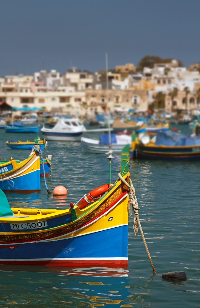 Marsaxlokk kolorowe łodzie (fot. S.Adamczak, okfoto.pl)