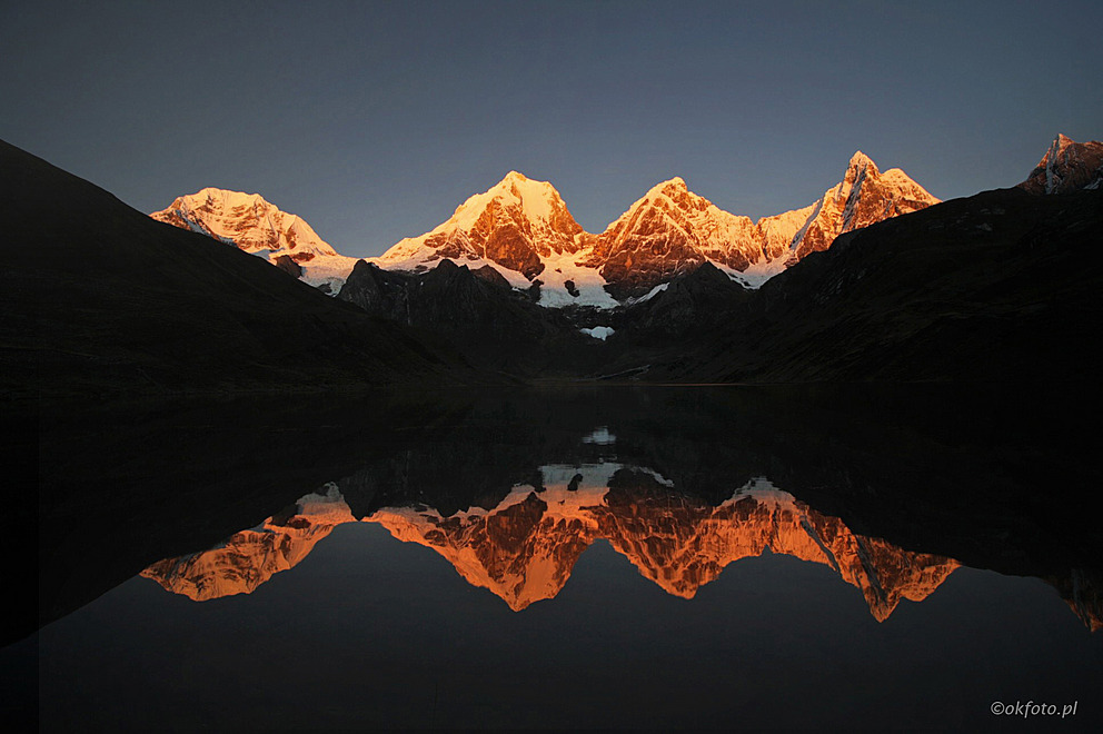 Huayhuash zapalające się szczyty (fot. S. Adamczak, okfoto.pl)