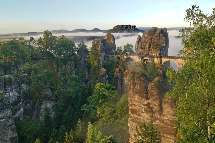 Formacje skalne przy Basteibrücke