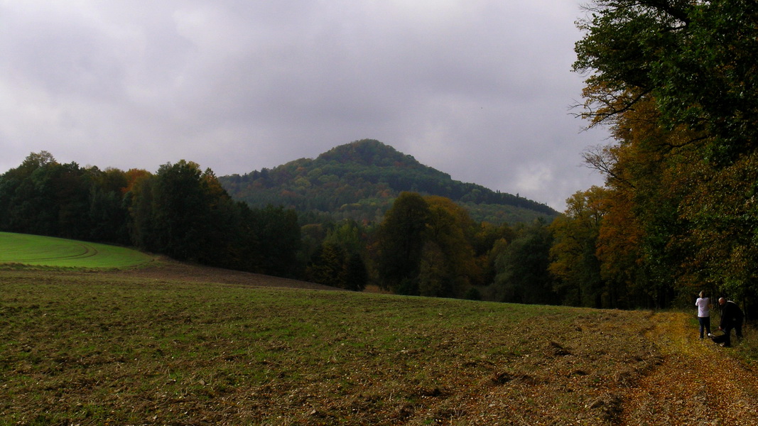 Ostrzyca – „sudecka Fudżijama” (fot. Paweł Klimek)