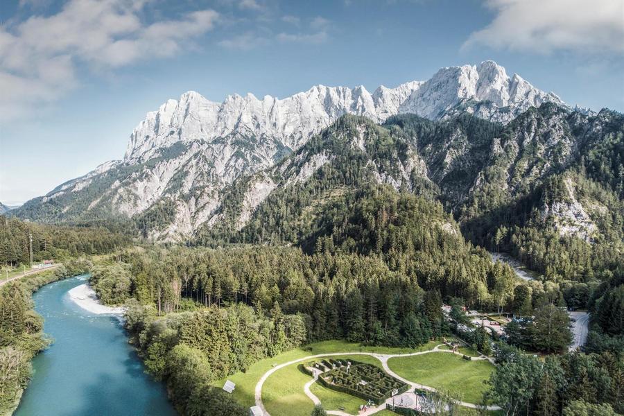 Widok z doliny Enns na masyw Hochtor