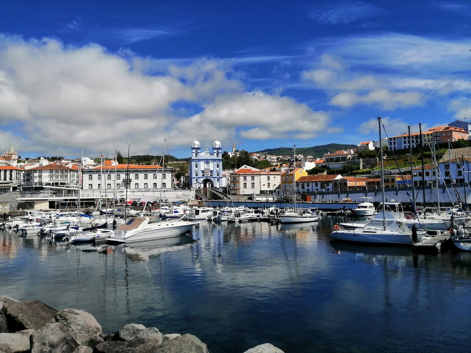 Terceira, marina w Angra do Heroismo (fot. Milena Dąbrowska)