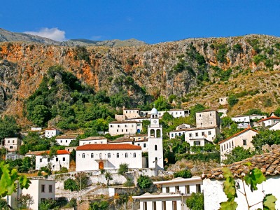 Wioska Dhermi (fot. Ana Shtrepi) Wioska Dhermi (fot. Ana Shtrepi)