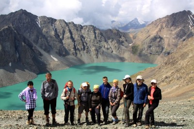 Grupa Horyzontów nad jeziorem Ała-kol