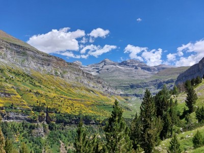 Widok na Dolinę Ordesy, w głębi Monte Perdido, fot. Sebastian Kopera