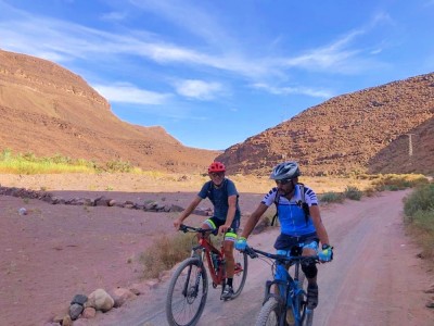 Rowerem przez południowe Maroko